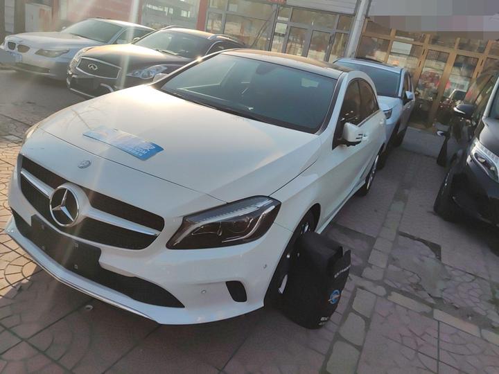 七年只开了3万公里,10万买这台奔驰买菜车划算吗?