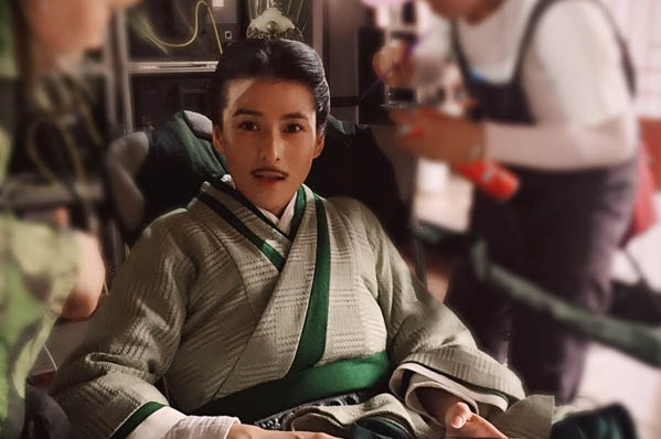 如何看待《军师联盟2》中何晏的扮相? - 知乎