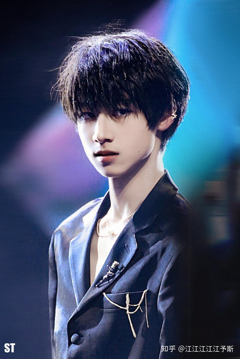 看了朱志鑫的troublemaker觉得他怎么样