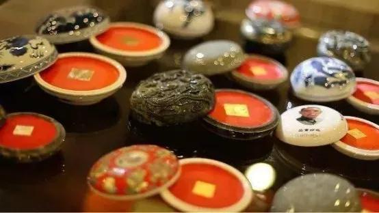 八宝印泥 金泥入り 深紅 高級朱肉 滕州印泥 文房四宝 ほぼ未使用 八宝