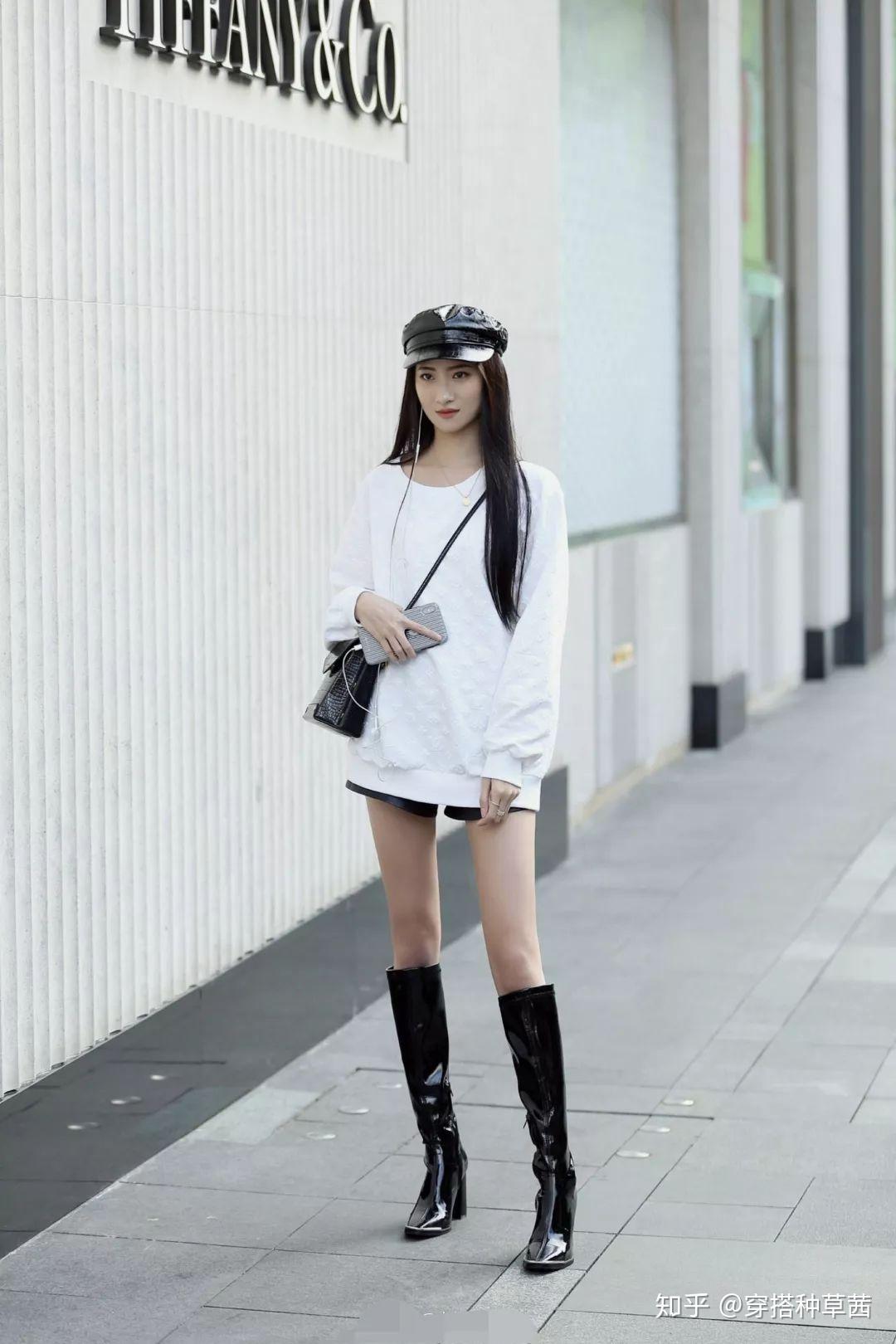 春季女生如何搭配长皮靴