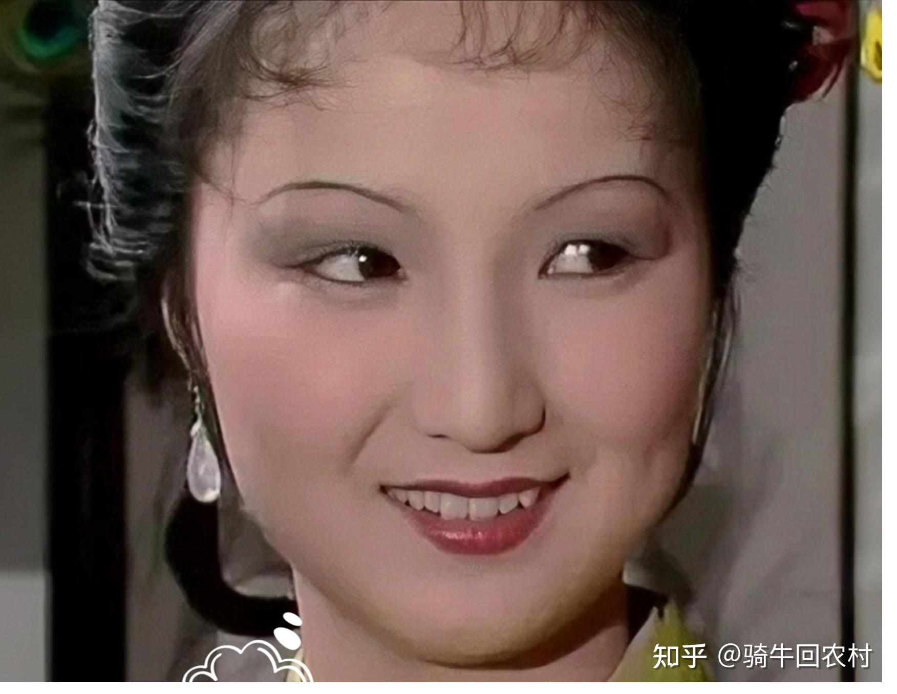 红楼梦里平儿图片