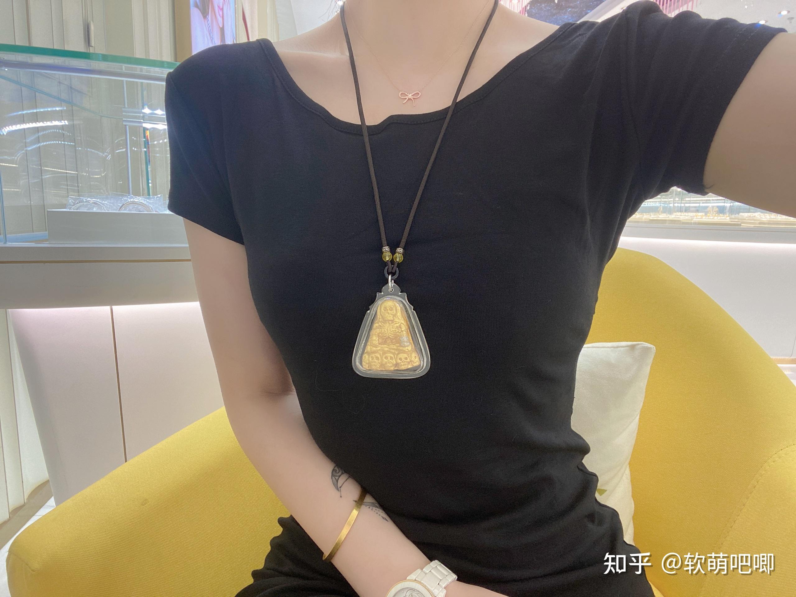 谁了解阿赞灵师傅的派烫就是图片里这张