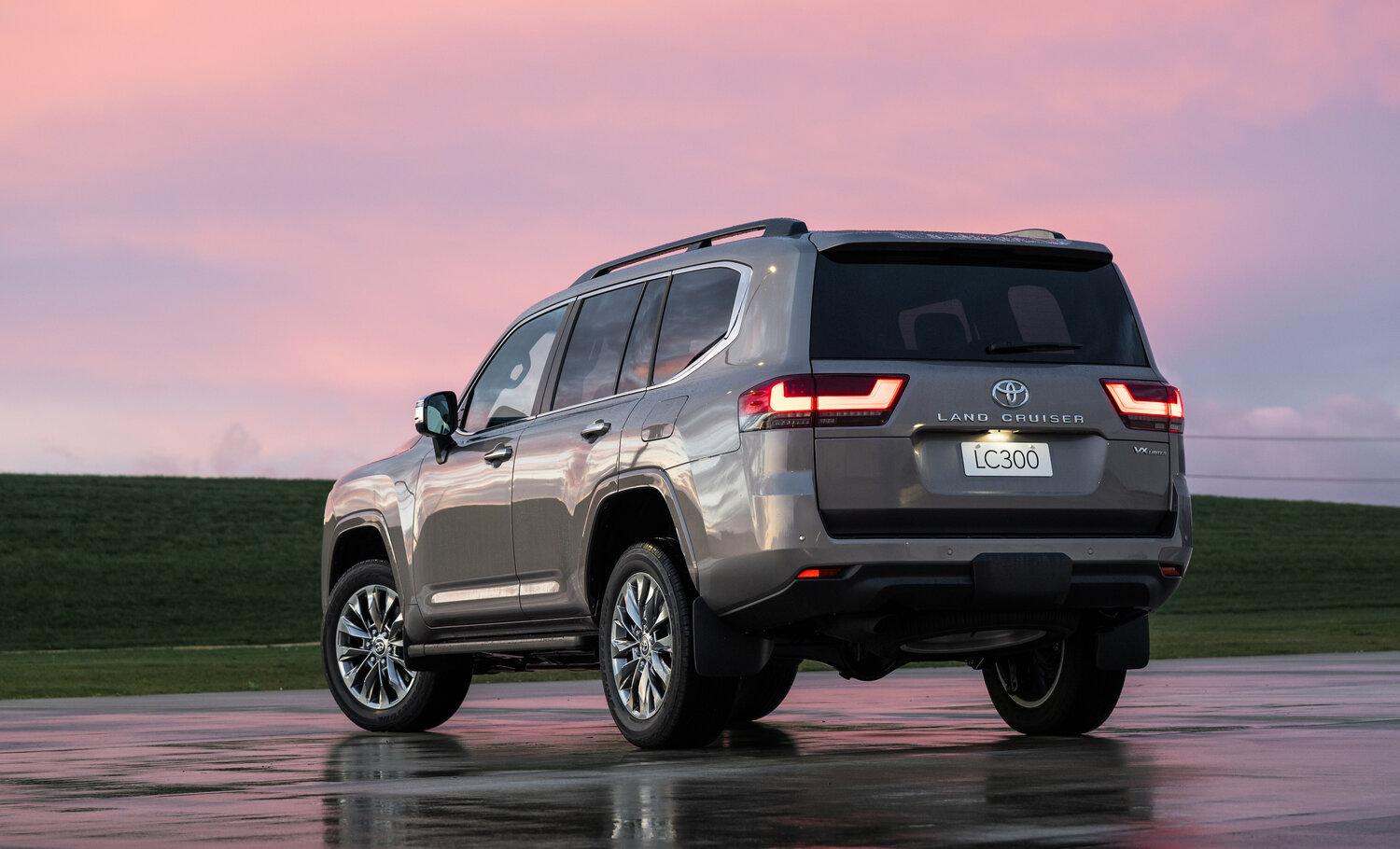 如何评价新一代丰田陆地巡洋舰lc300