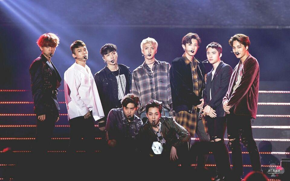 有没有exo九人合照? - 知乎