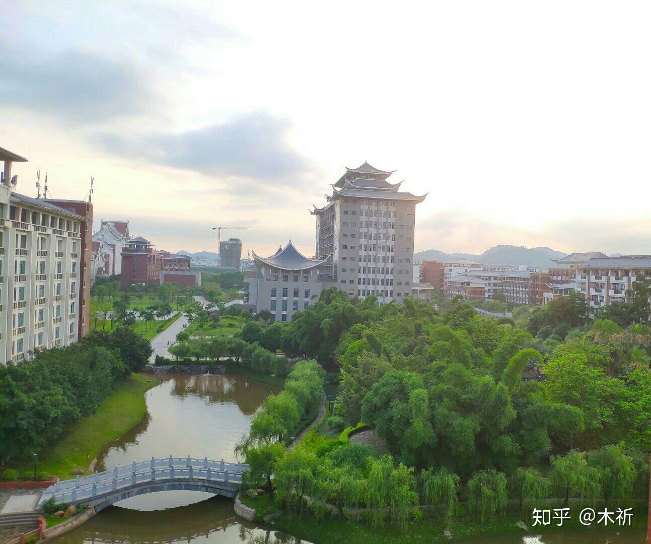 在廣西民族大學相思湖學院就讀是什麼體驗