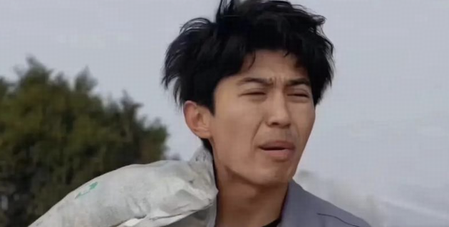 中年人「登味」现象为何总是突如其来，其背后有何心理或社会成因？