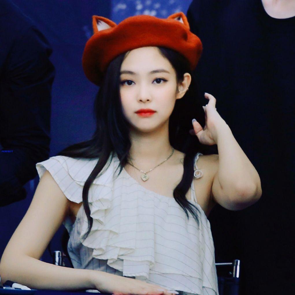 有没有blackpink成员金珍妮适合作头像的照片