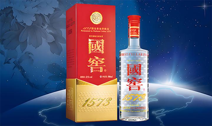 700年"遇见"300亿,泸州老窖的守正与出新