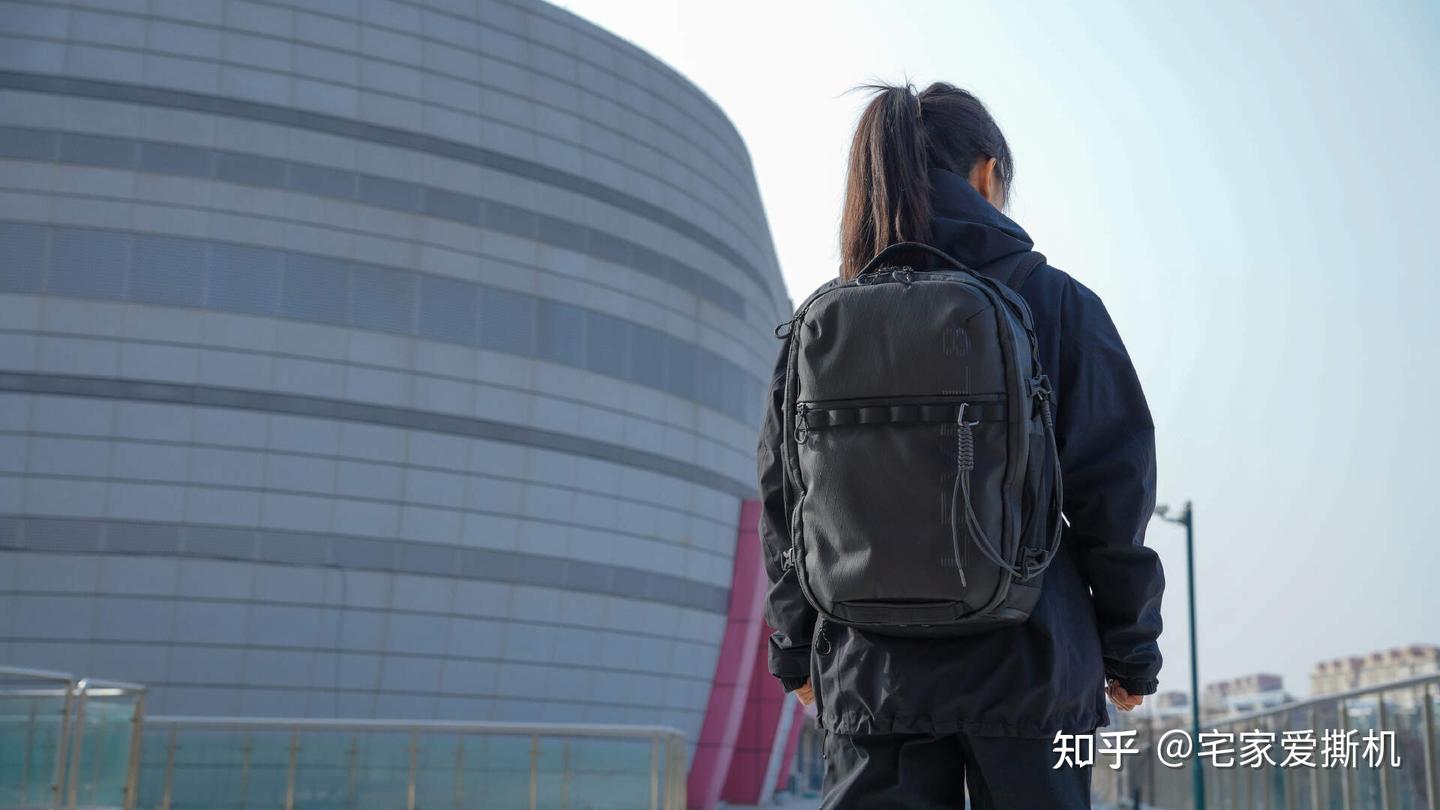 一包搞定通勤/出差/户外!地平线8号潜行者背包都市人的全能装备