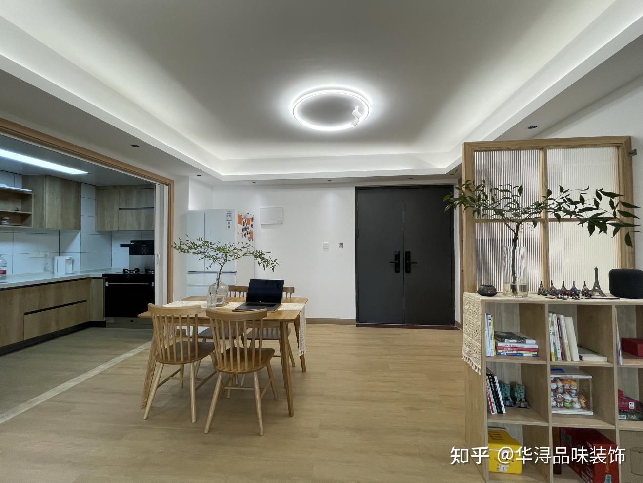 泉州小情侣晒出自家穷装小房,却变成了很多人羡慕的样子,氛围感满满! - 知乎
