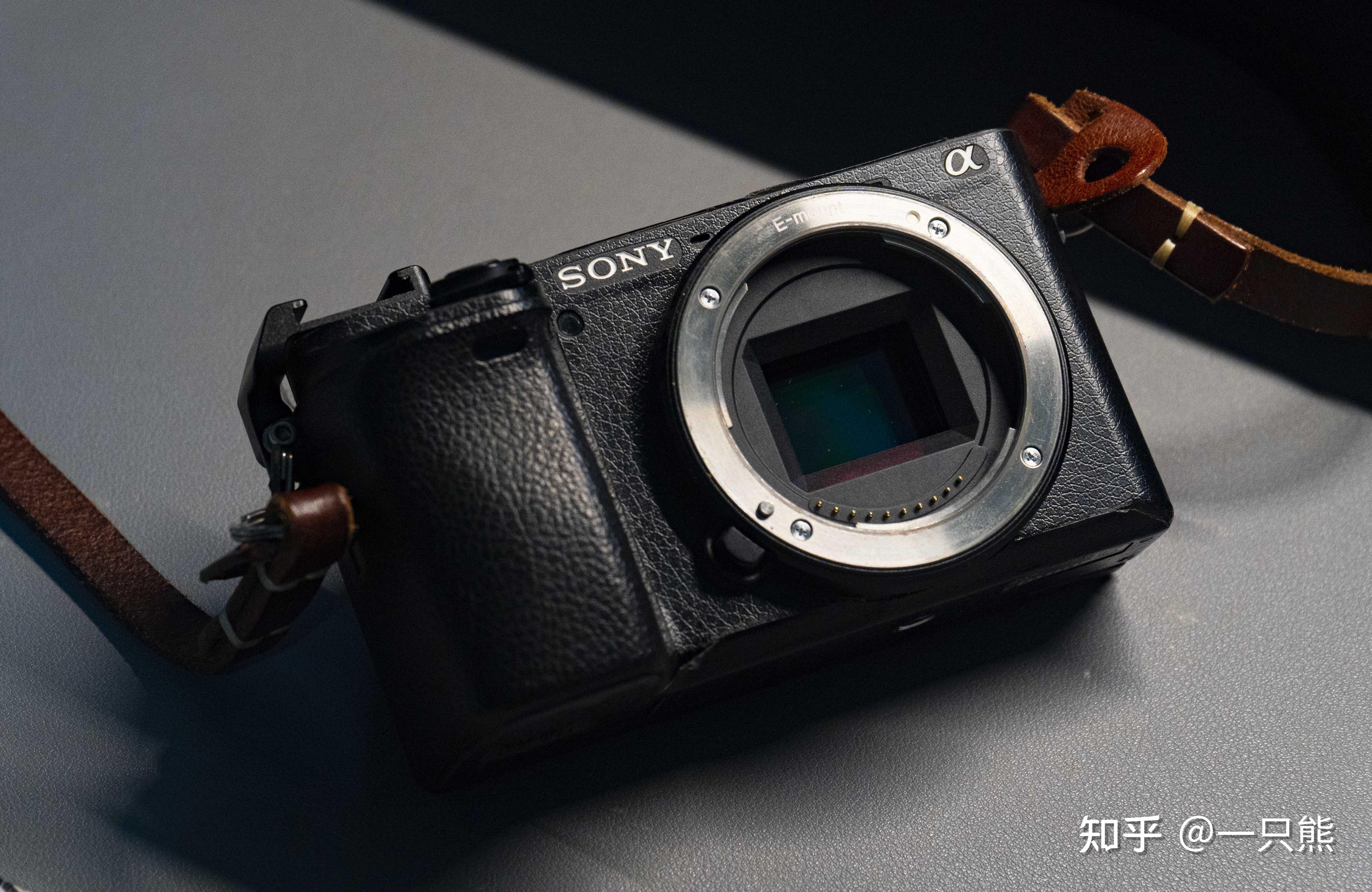 索尼a6400停产了二手单机会涨多少