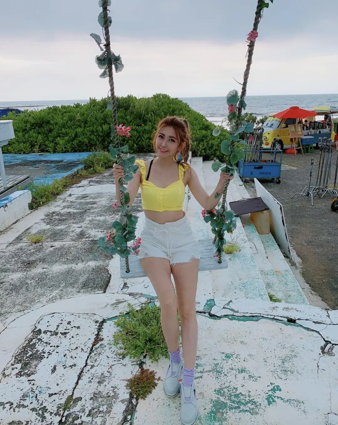 蝴蝶姐姐(罗志祥公司旗下唯一女艺人简恺乐)就周扬青罗志祥一事而道歉
