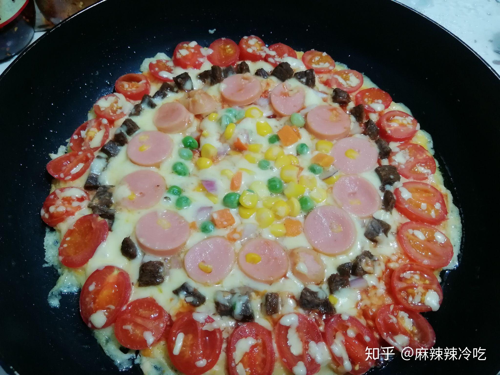 用平底锅手抓饼做披萨怎么能不让它糊掉
