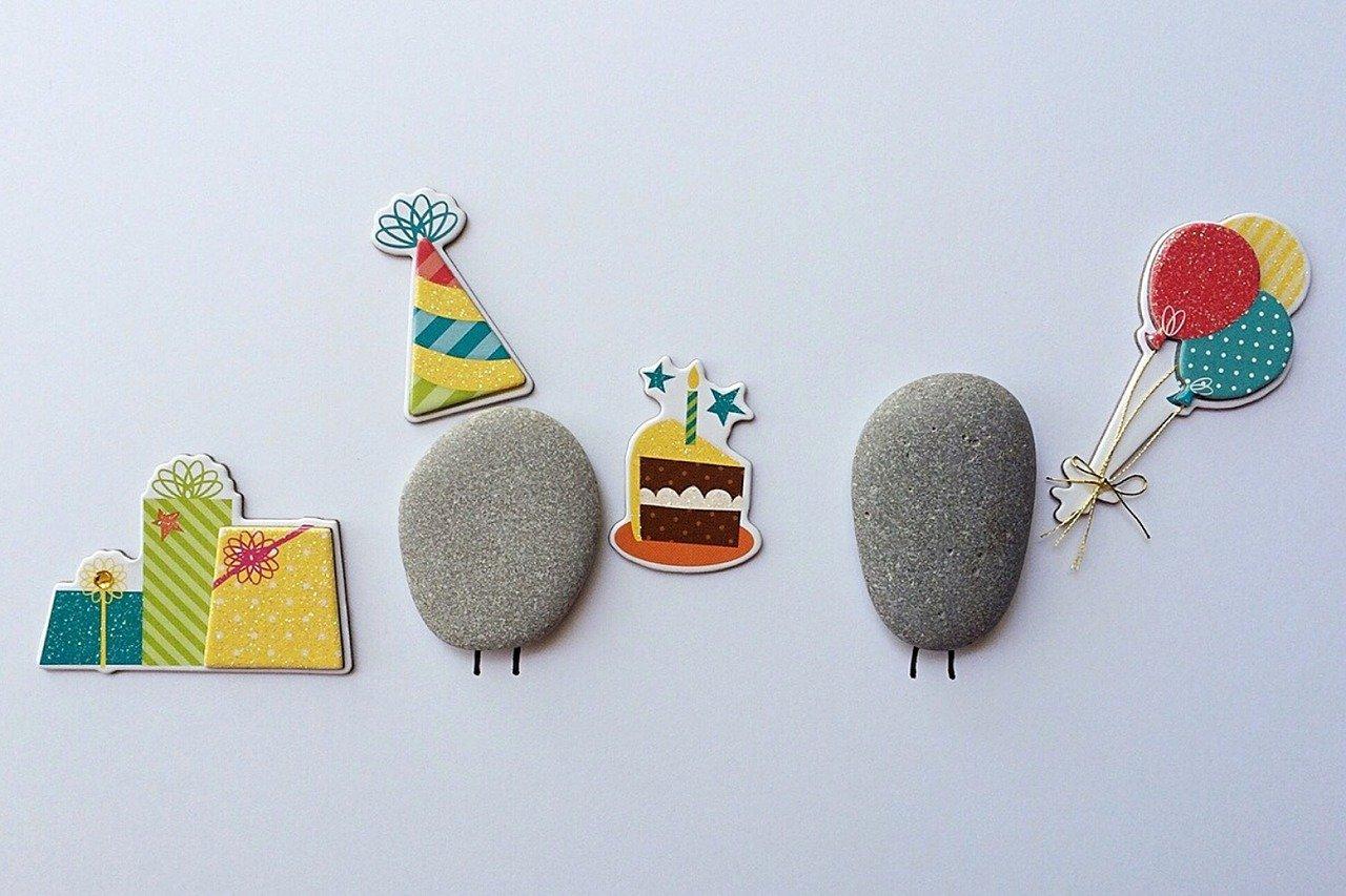 携手走过岁月:33年同学聚会的珍贵瞬间