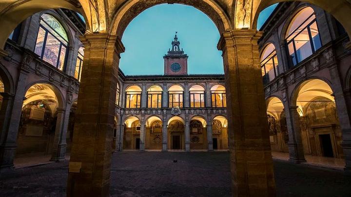 意大利博洛尼亚大学