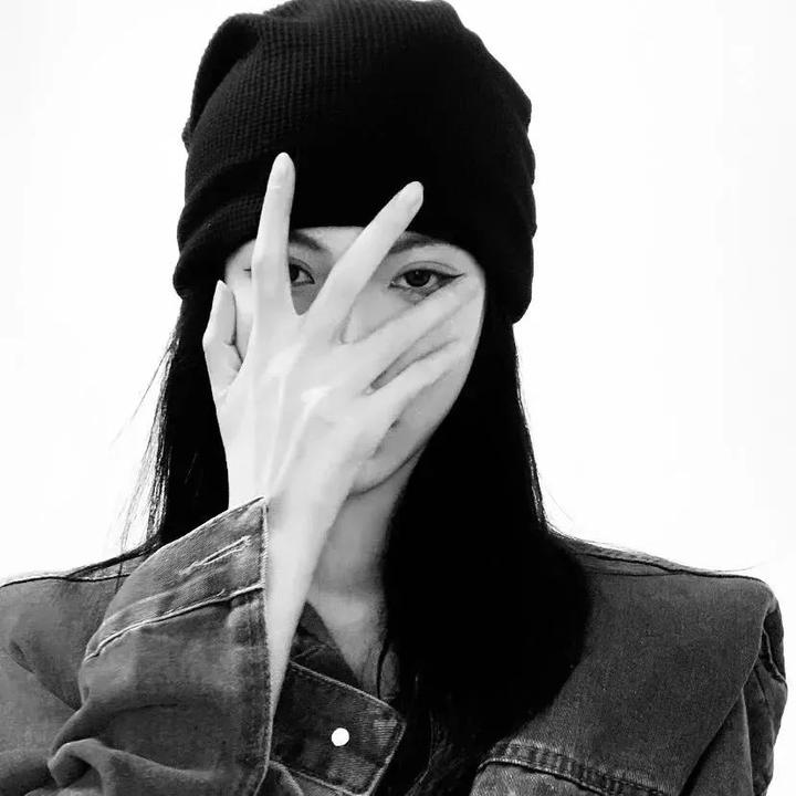 女生头像| 高级质感 黑与白