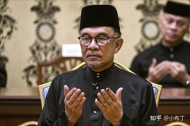 菲律宾总统马科斯访华菲媒建议总统应忘记所谓南海仲裁案如何看待此行