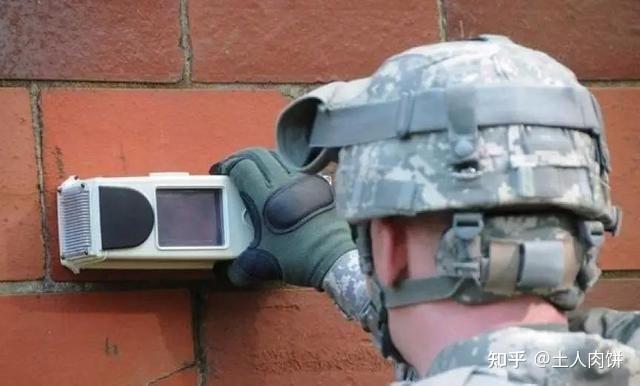 使命召唤里心跳感应器现实里真的有吗没有的话有其他类似的战术设备吗