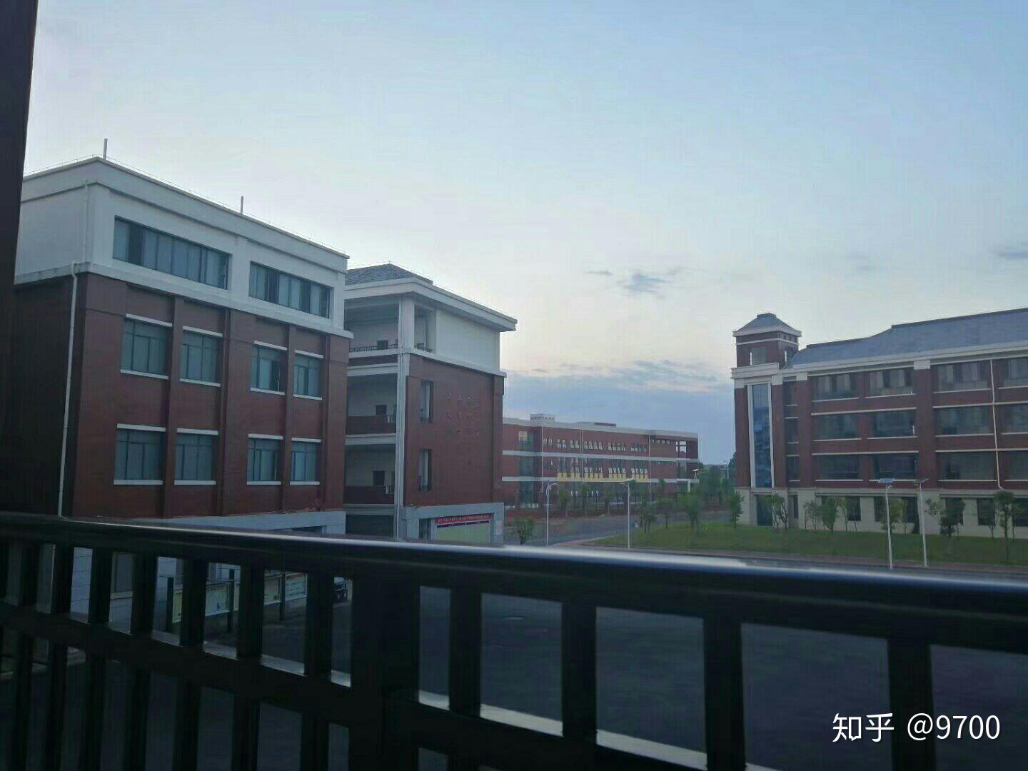 乐平市第一中学乐平一中新乐中原乐中分校是一所什么样的学校