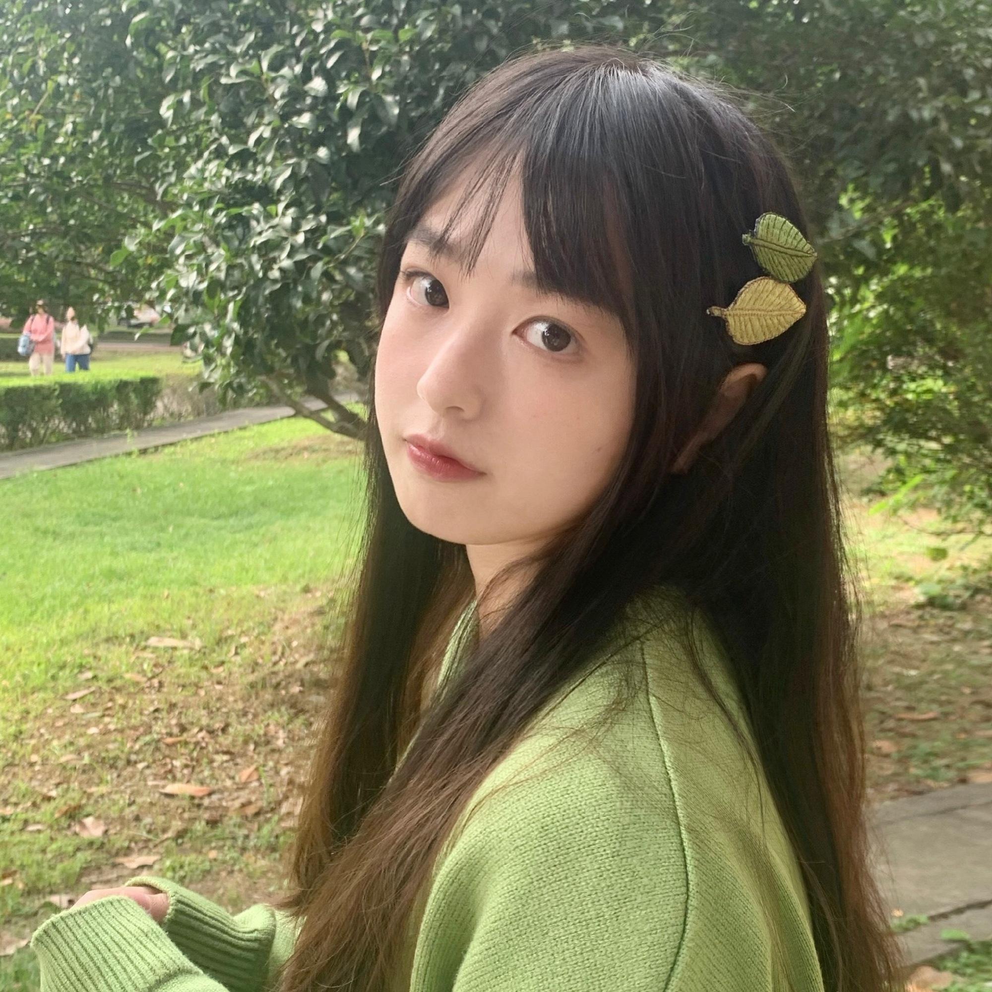 有没有那种笑的很开心的女生头像