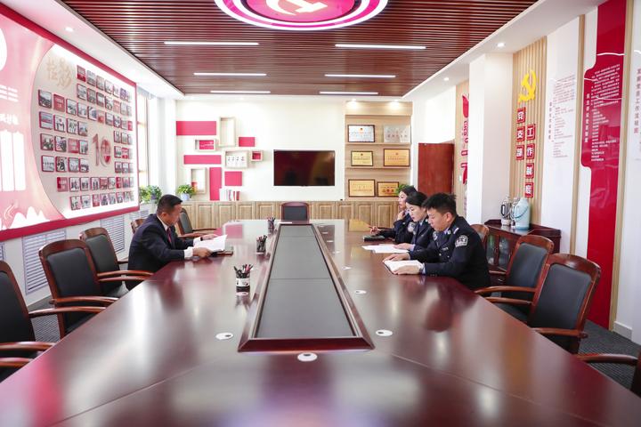 凝心聚力谋新篇扬帆奋楫启新程乌审旗人民检察院司法警察大队召开2024
