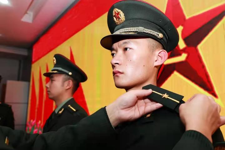 新军官制度下,少尉军官工资多少,需要服役多少年? - 知乎