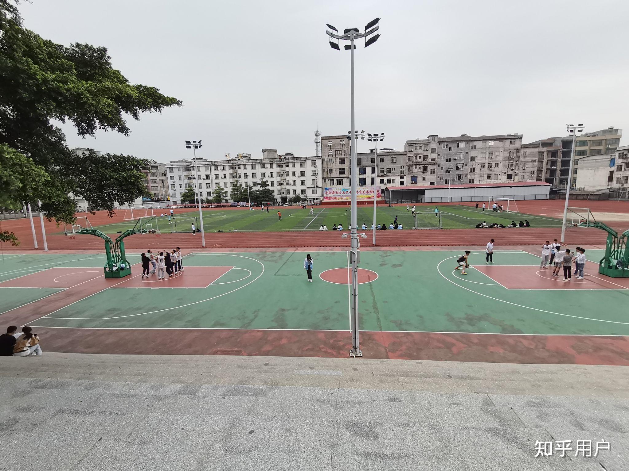 平南县江滨中学和大安高中哪个更好? - 知乎