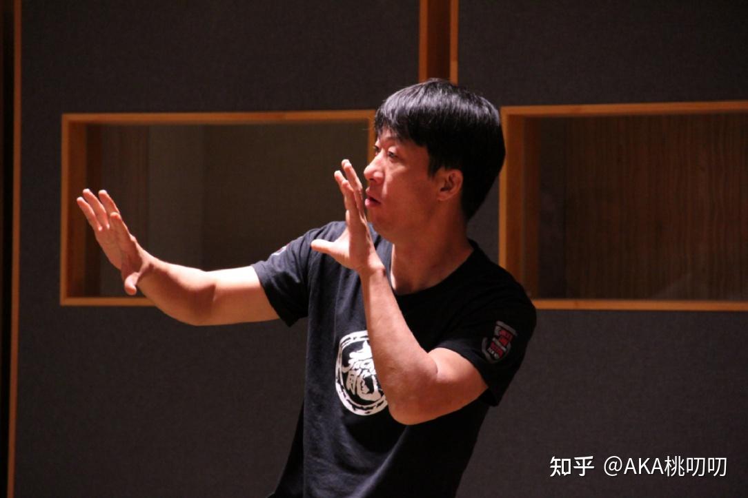 “大侠”孵化器——探秘成家班动作表演训练营 - 知乎