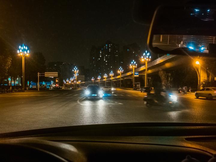 冬季的夜晚:驾驶安全注意事项有哪些? - 知乎