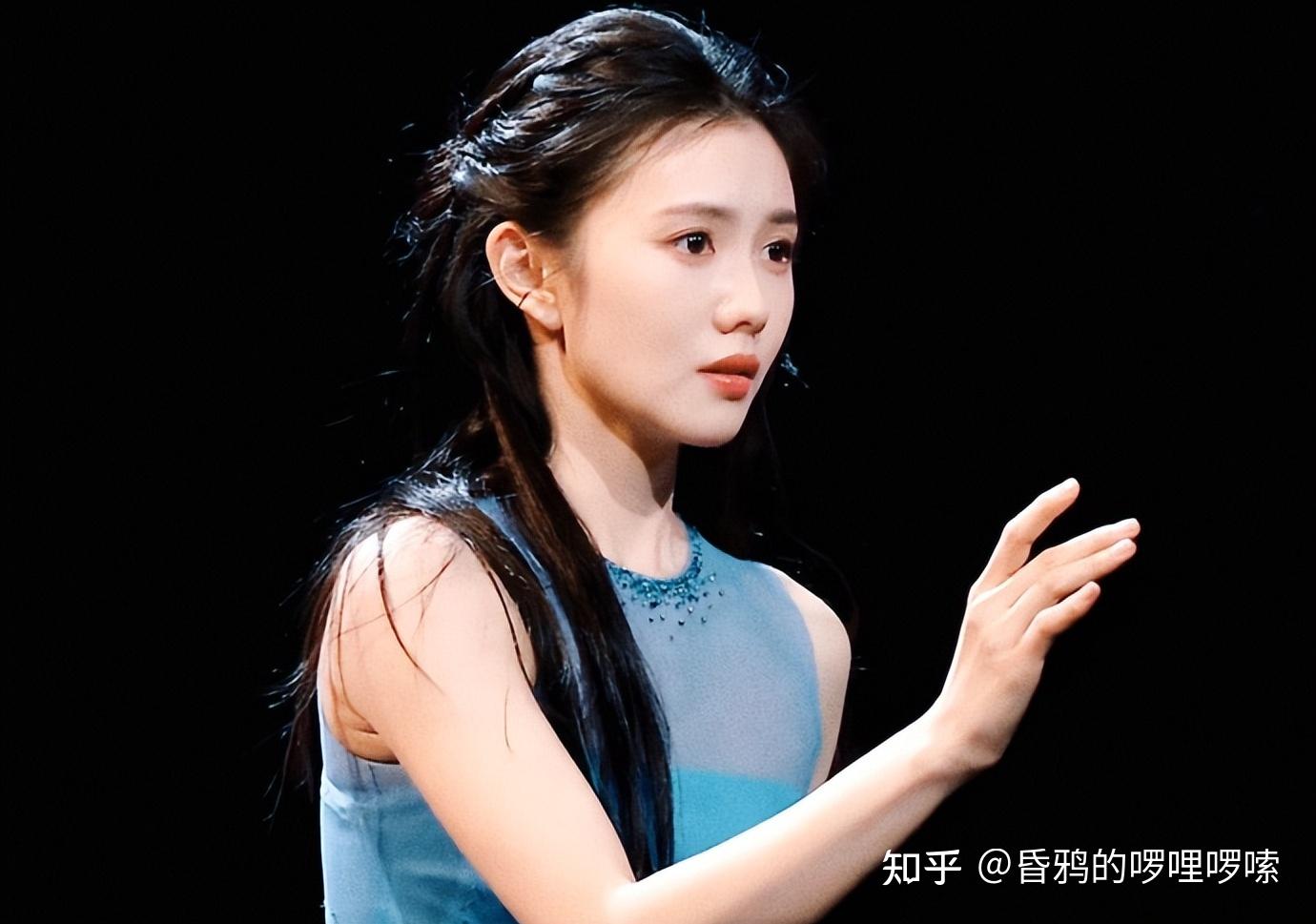 如何评价刘浩存央视春晚“梦底”舞蹈? - 知乎