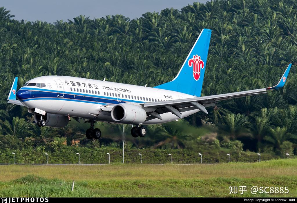 想知道厦航的波音738经济舱紧急出口在什么位置,空间大不? - 知乎