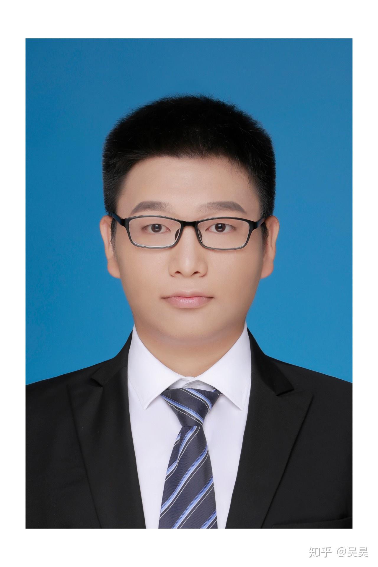 男生证件照怎么拍帅