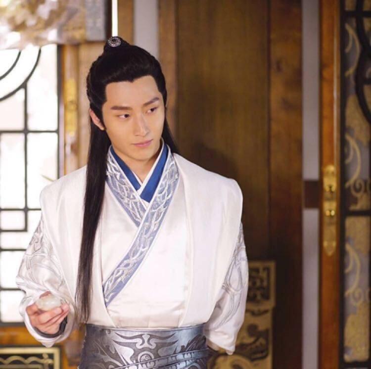 窦骁的美图或搞怪图有哪些?-窦骁帅照