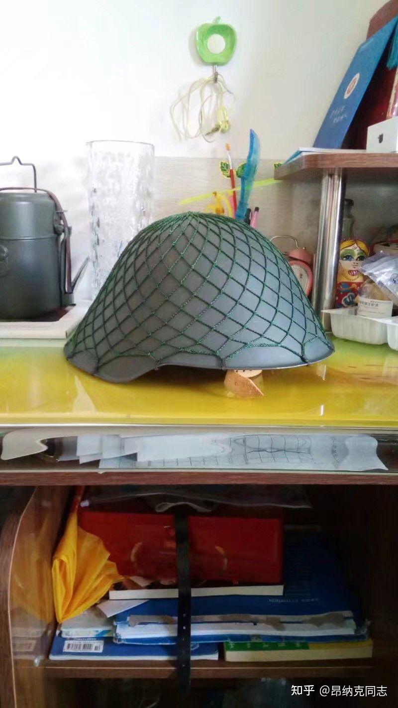 两德统一后东德人民军所穿的那些制服头盔如何处理的? - 知乎