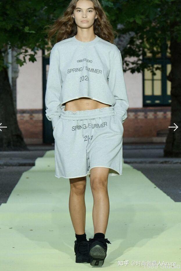 Comfortable Sporty Midi Skirt / 简约舒适半身卫裙