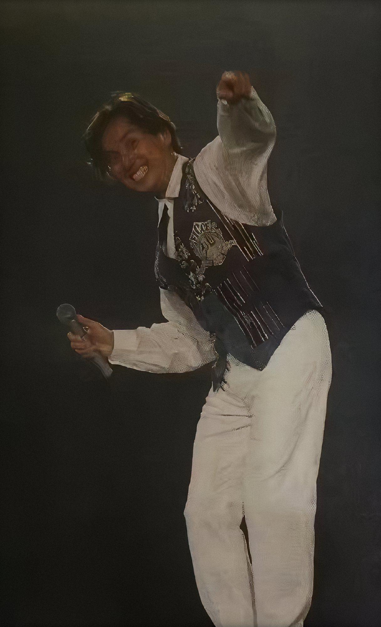 如何评价谭咏麟的长相? - 知乎