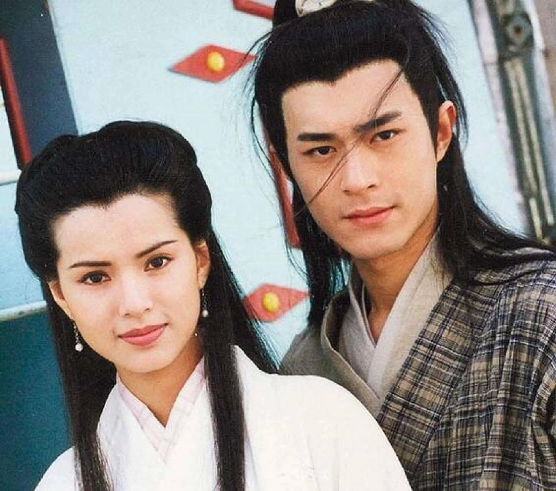 已知杨过喜欢郭芙，但他对小龙女是什么感情？