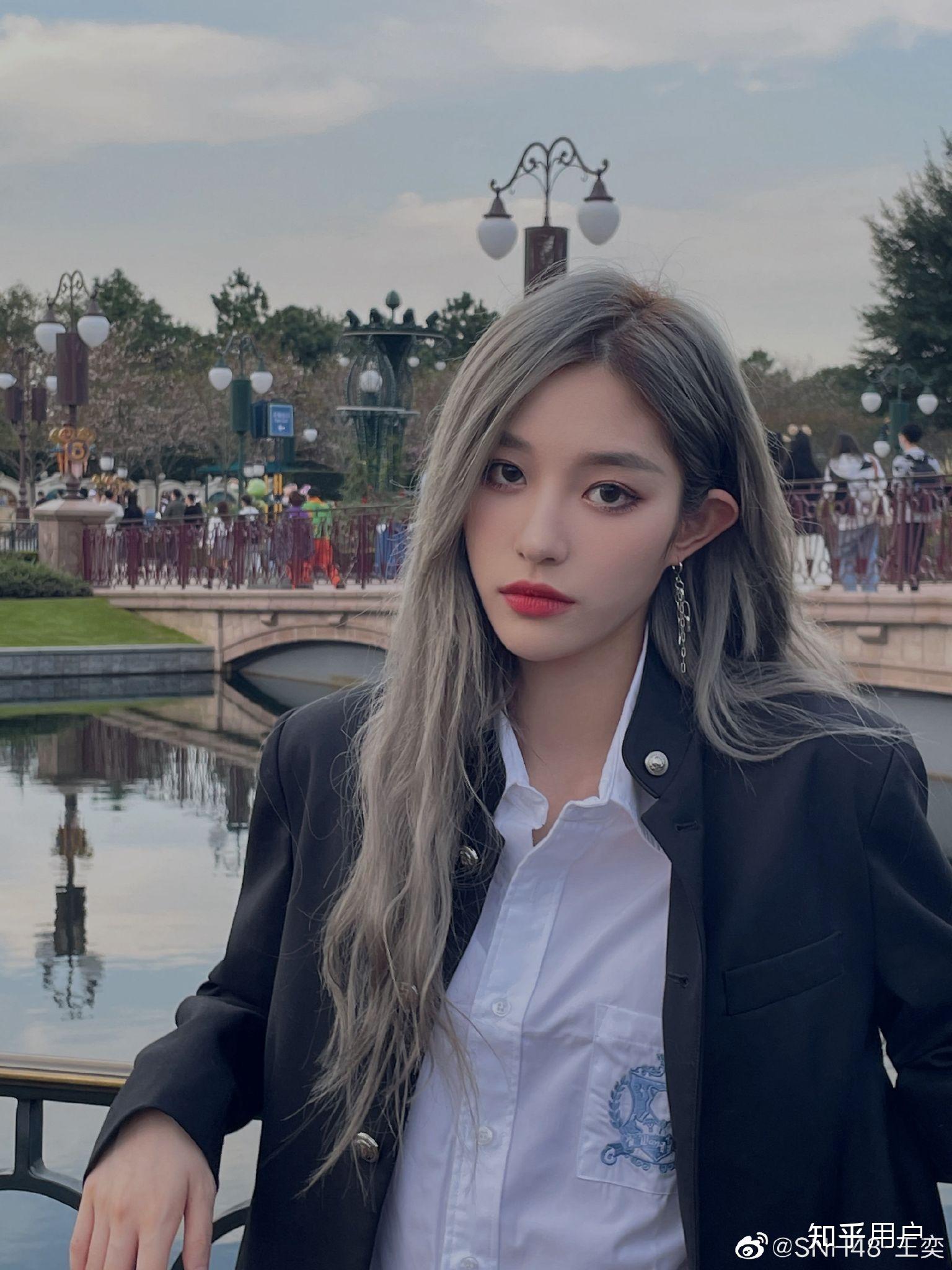 想问一下你们是怎么喜欢上snh48王奕的