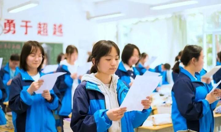 高考落榜，“复读”还是“上专科”？选错了真的会影响你一生！ - 知乎