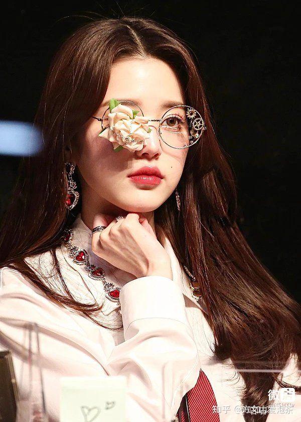 求kpop女爱豆美图谁都行不要动图谢谢