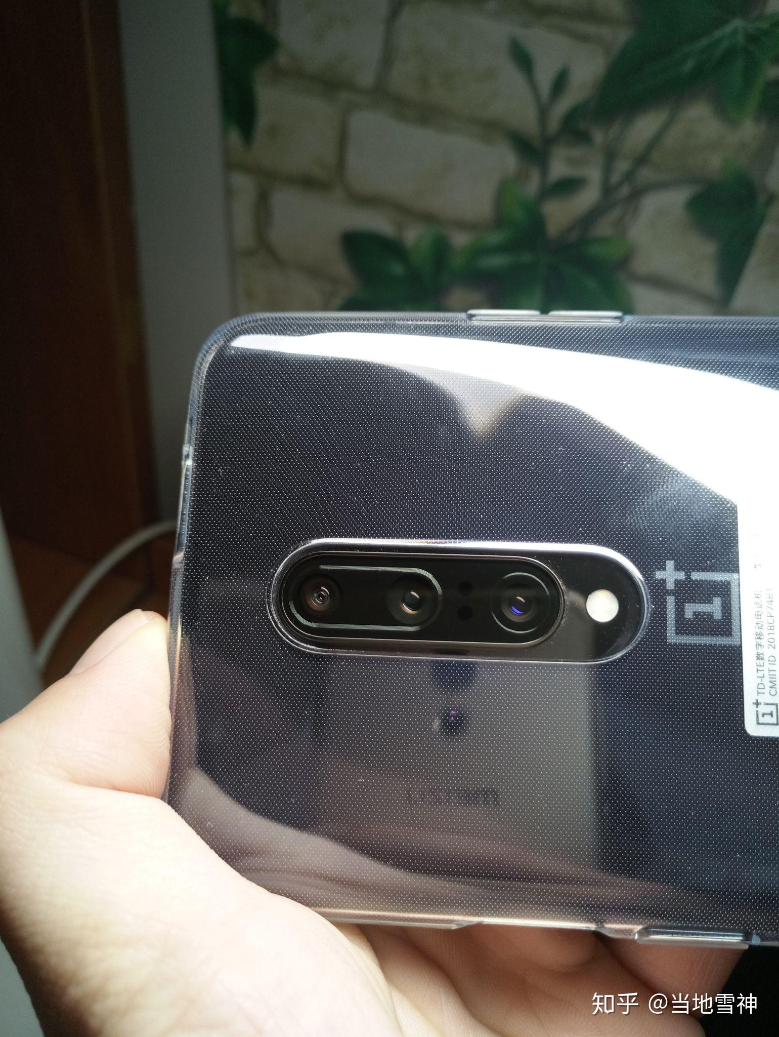 如何评价一加 7 pro 首批货品控出现问题(摄像头进灰,点胶溢出)?