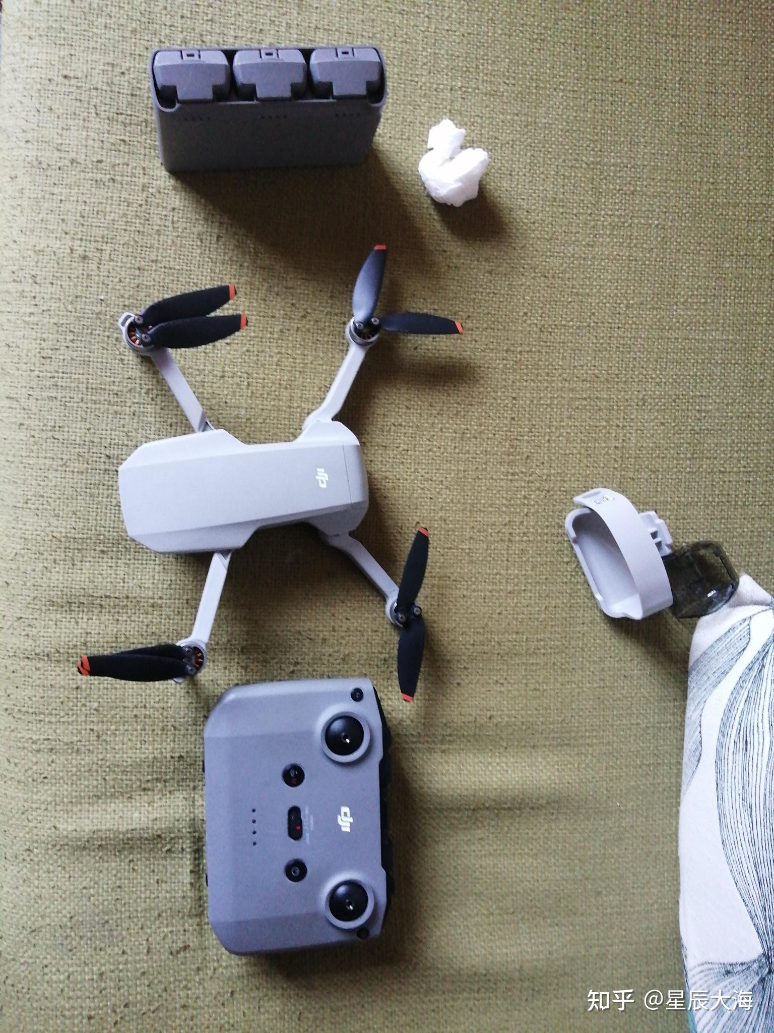 现在花2000元买dji mavic mini1套装值吗? 