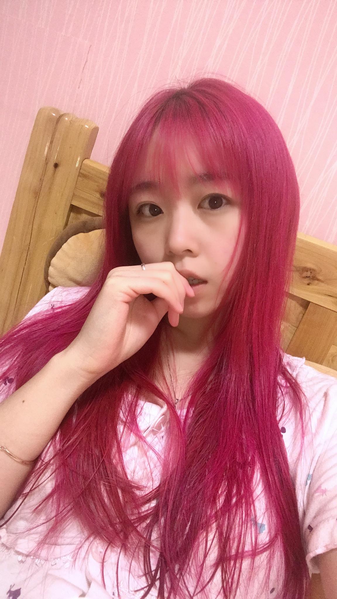 想看看各位暖黄皮染粉色头发的效果图t_t? - 知乎