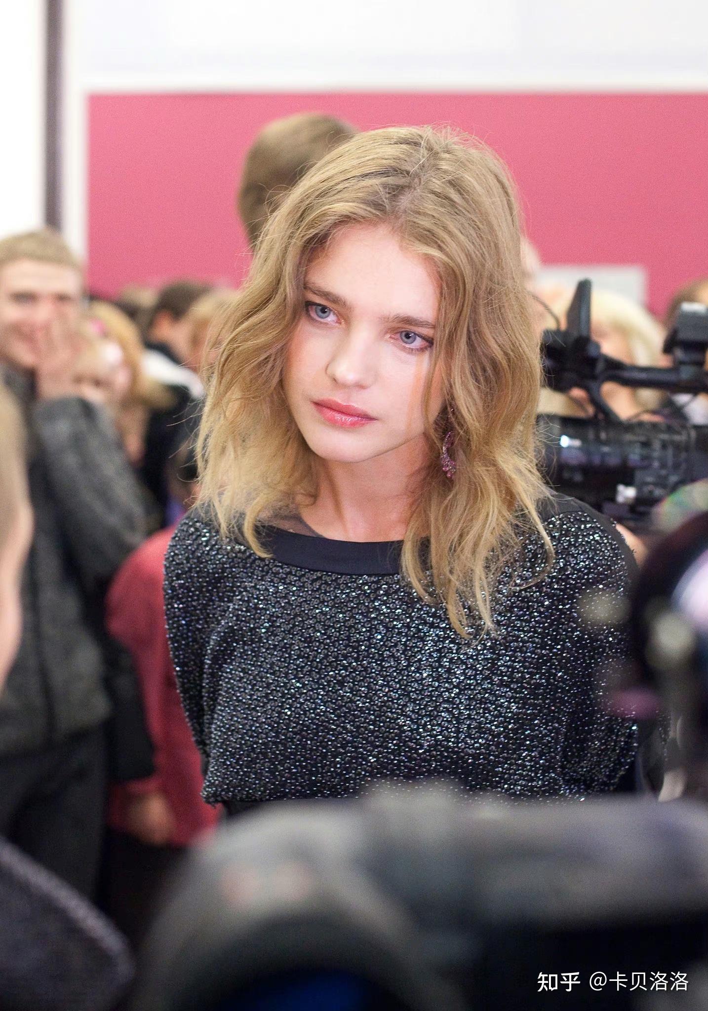 摸着良心说,真有人觉得这个俄罗斯超模水果娜好看?