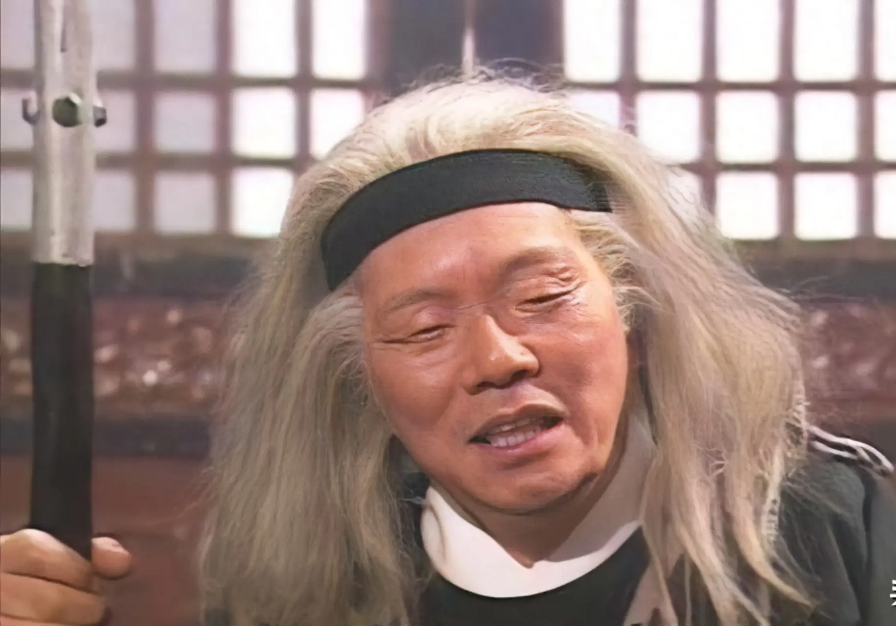 《射雕英雄传》中「打架必输」的柯镇恶，为什么还被称为大侠？