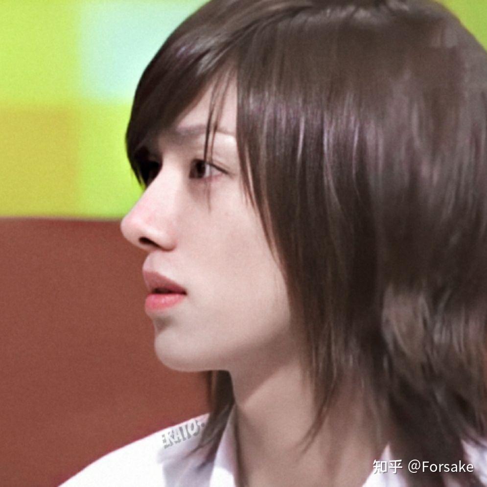 最近的综艺里怎么感觉金希澈更好看了是瘦了吗