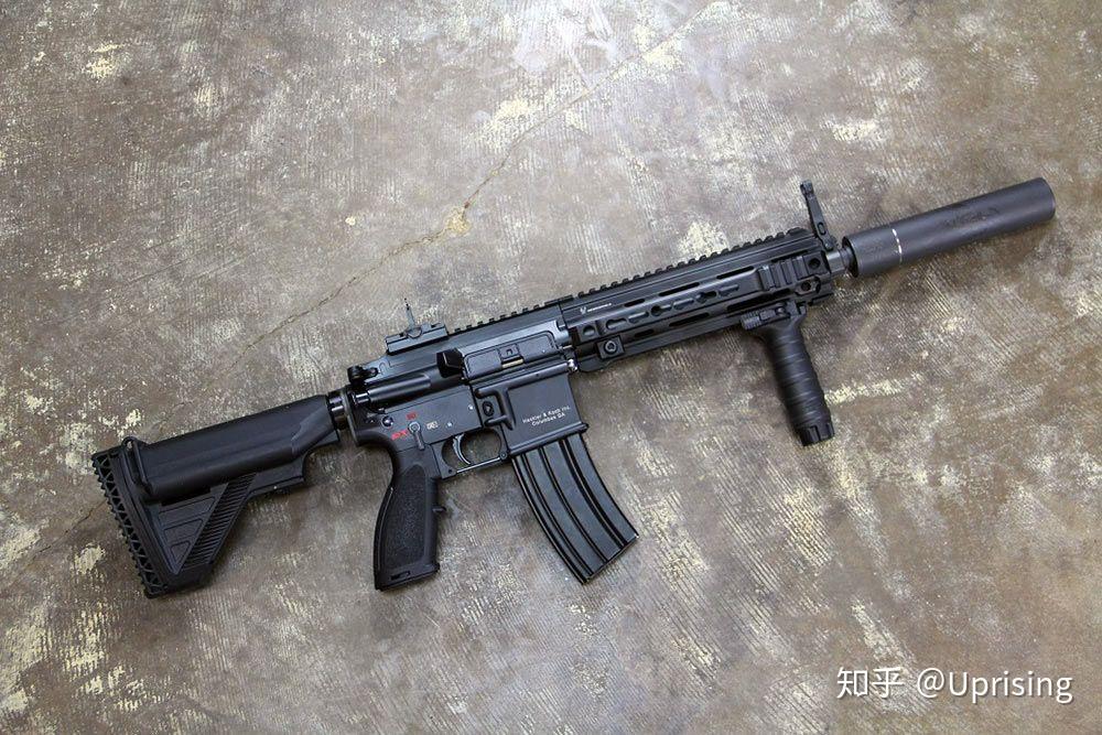 如何用外形来区别雷明顿r4步枪和hk416? - 知乎