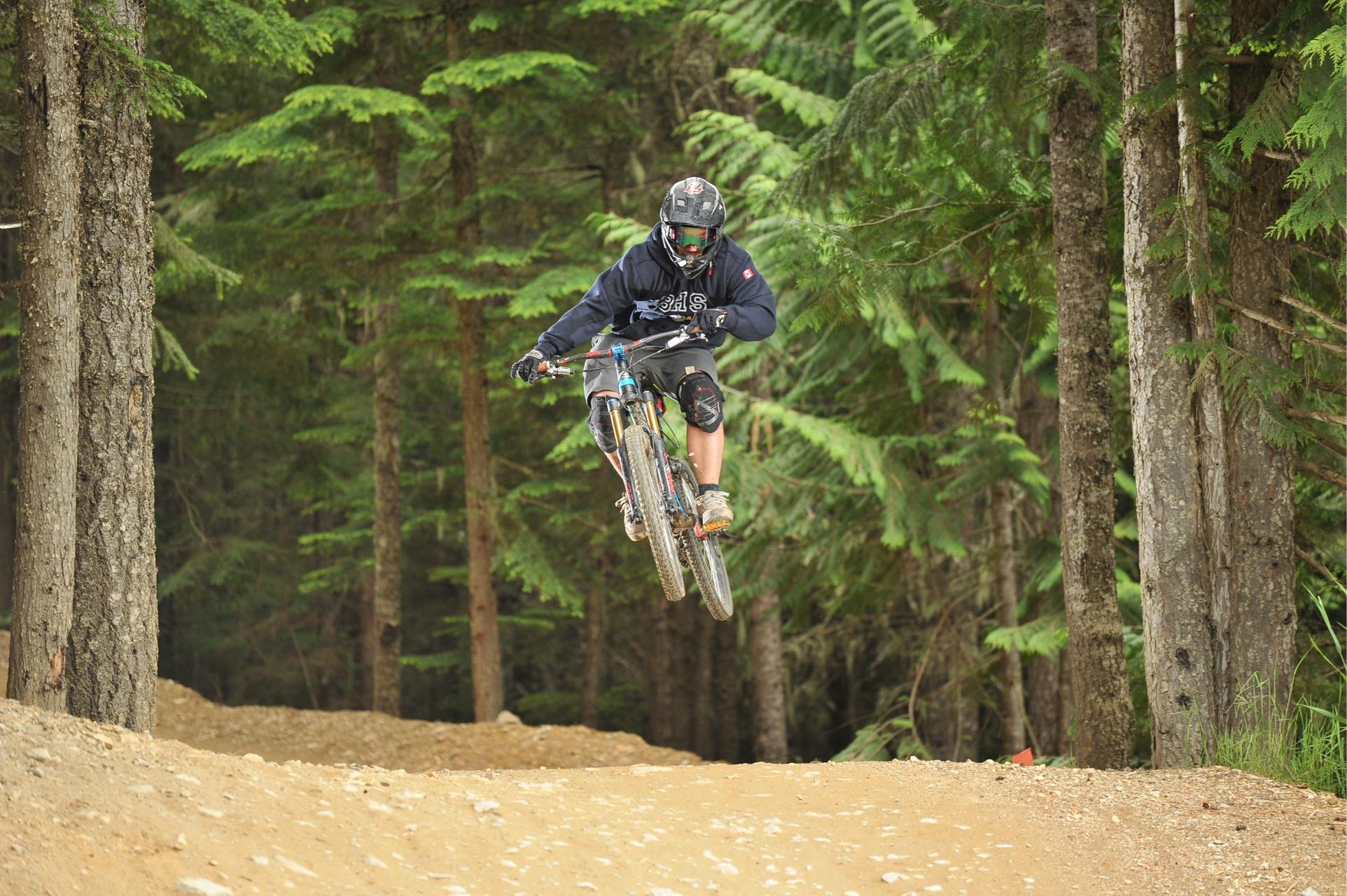 山地车玩速降是一种怎样的体验