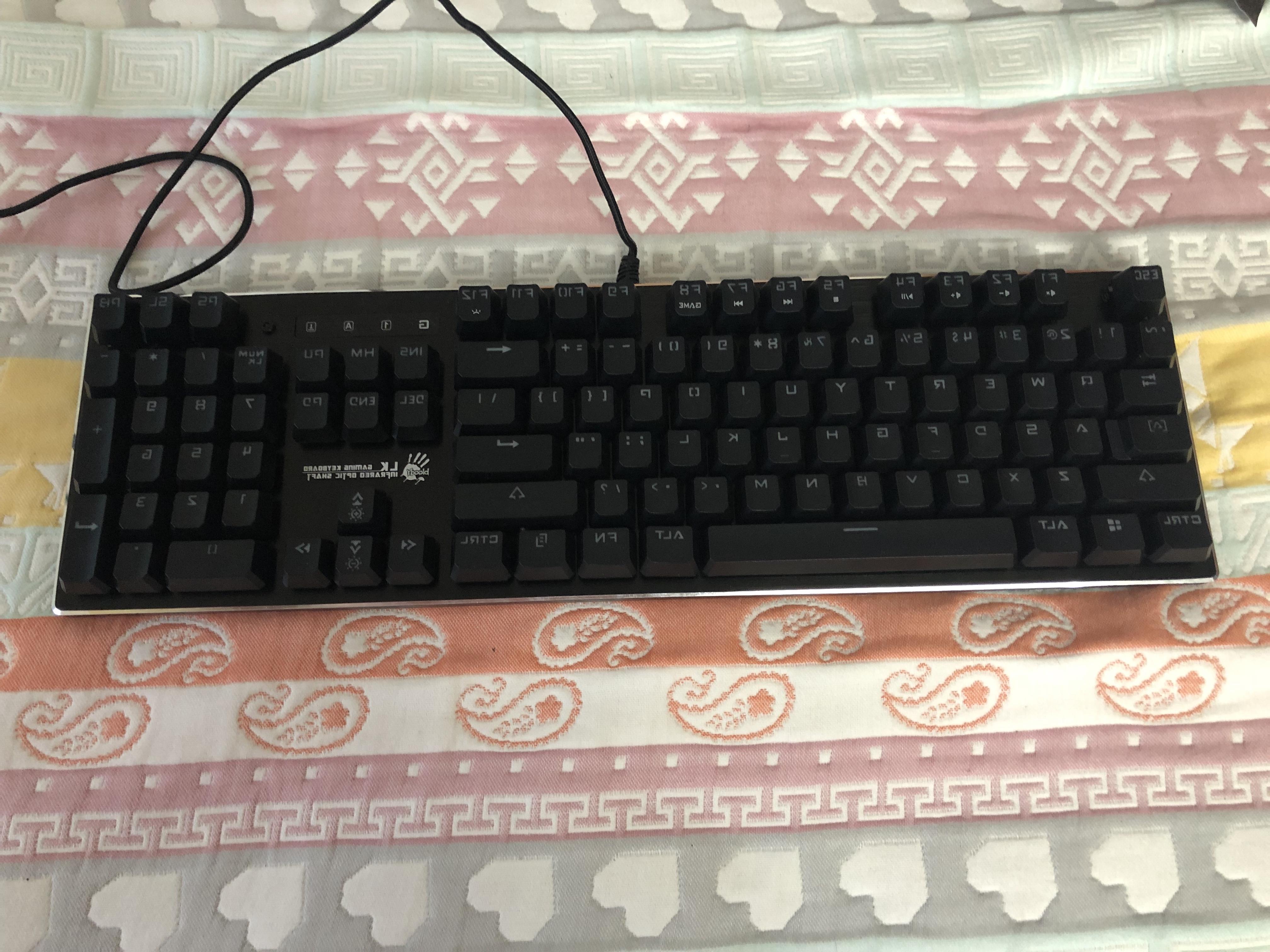 楼主说数码bloodyb820r彩漫机械键盘提升游戏感体验和快乐感